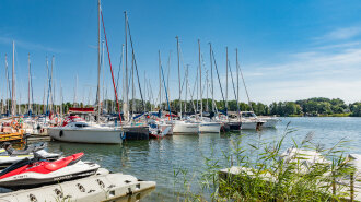 Port Stranda nad jeziorem Kisajno