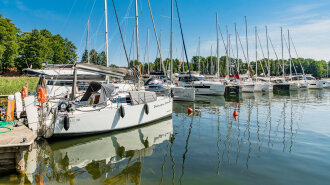 Port Stranda nad jeziorem Kisajno