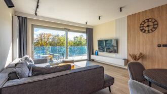 Apartament B404